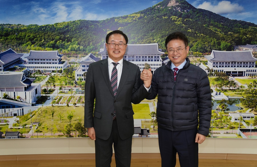 Встреча нового Генерального секретаря АРАССВА с губернатором провинции Северная Кёнсан