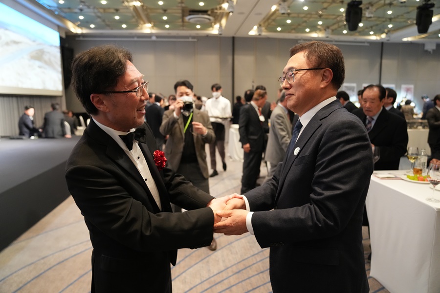 Генеральный секретарь АРАССВА принял участие в официальном приеме японского консула