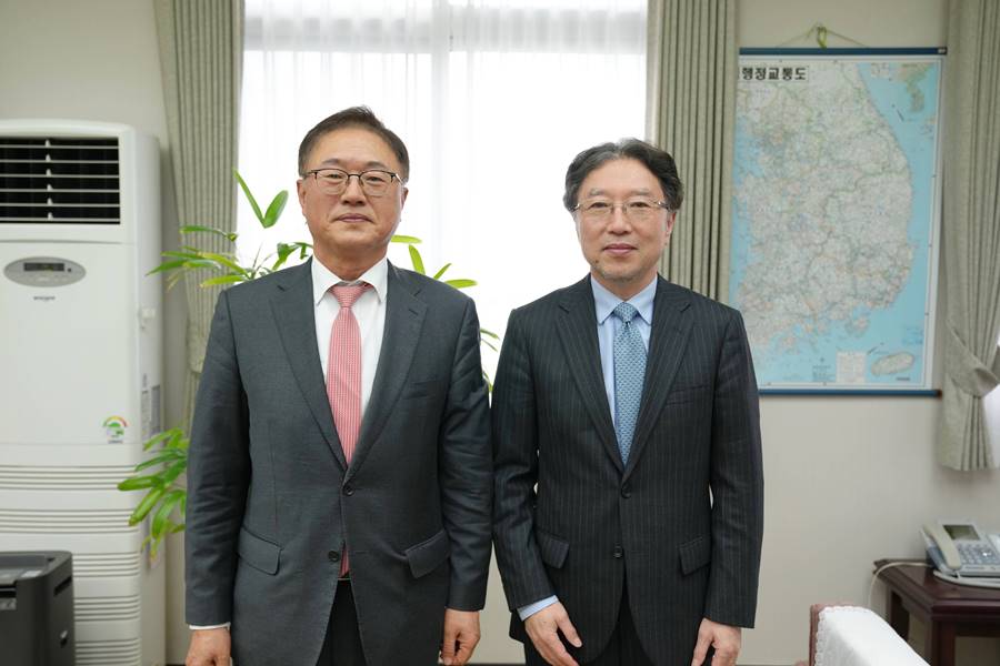 NEAR Secretary-General Meets with the Japanese Consul-General in Busan